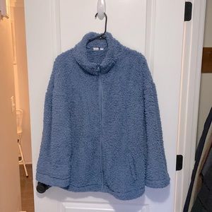 Gap Maternity Super Soft Fleece jacket MEDIUM Blue. Like New. No flaws.